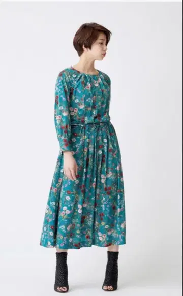 [ 새상품급 ] noisemaker 꽃무늬 롱 원피스