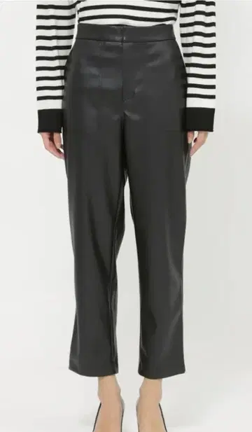 EVEX by KRIZIA 매트 인조 가죽 테이퍼드 팬츠 42