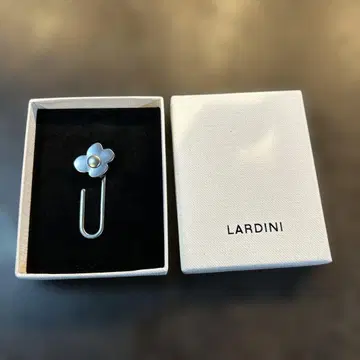 LARDINI 라르디니 부토니에르 플라워 핀 실버 UNI