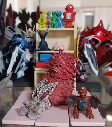 HG 울트라맨 이매지네이션 part 3 [휴식] 우호 괴수 피그몬