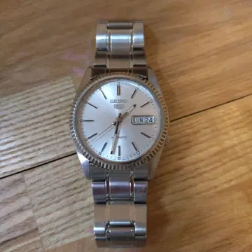 SEIKO5 AUTOMATIC 자동 시계 플루티드 베젤 실버
