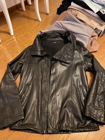 블랙 가죽 아우터 38 사이즈