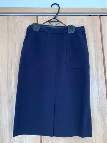네이비 타이트 스커트