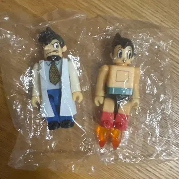 아톰 오차노미즈 박사 피규어 세트