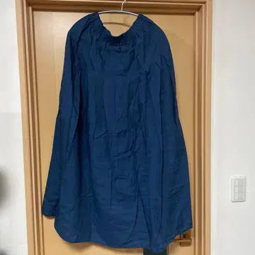 네이비 플레어 스커트 긴팔