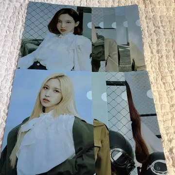 TWICE WORLD IN A DAY 파일