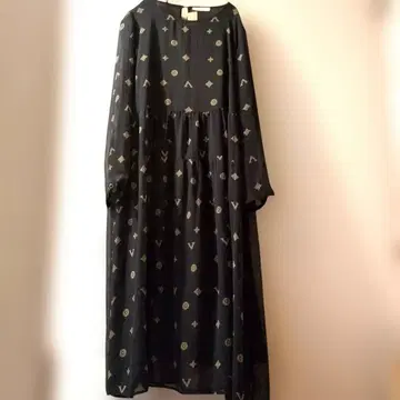 블랙 긴팔 티어드 원피스