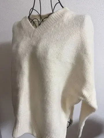 Plage 플라주 아이보리 V넥 긴팔 니트