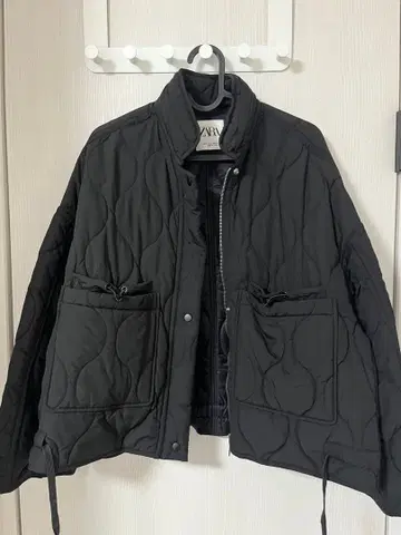 ZARA 블랙 퀼팅 자켓