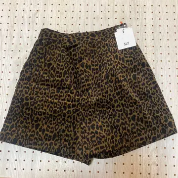 SLY 숏팬츠 레오파드 무늬 숏팬츠