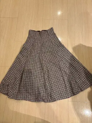 프로포션 바디 드레싱 트위드 플레어 스커트