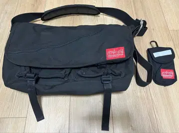 Manhattan Portage 숄더 패드 미니 파우치 포함