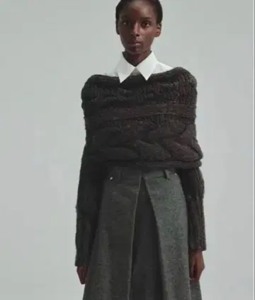 새상품 laubeblanc 오프 숄더 핸드 니트 탑