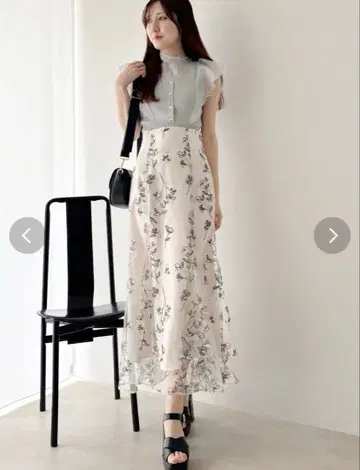 머큐리 듀오 꽃무늬 백 레이스업 머메이드 스커트