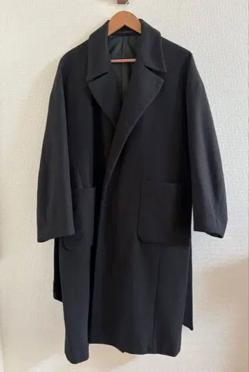 JUNRED 블랙 체스터 코트