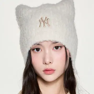 카리나 MLB 고양이 귀 먀온 비니 끈 포함 한국 한정판 화이트