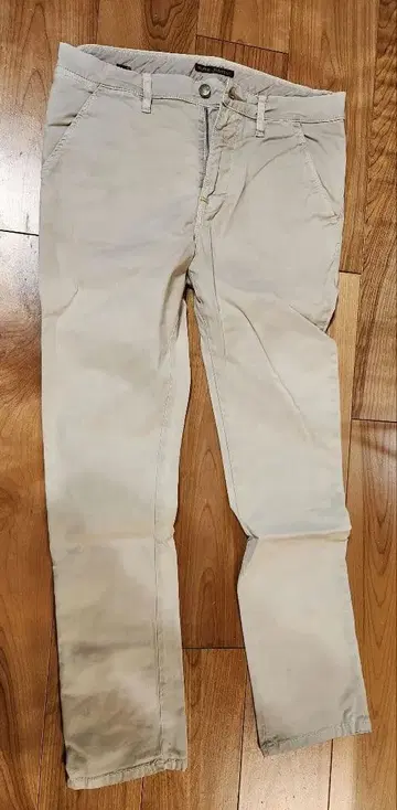 Nudie Jeans N504 KHAKI SLIM SANDED