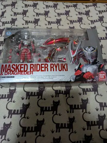 S.H.Figuarts 가면라이더 류우키 & 드라그레더 피규어