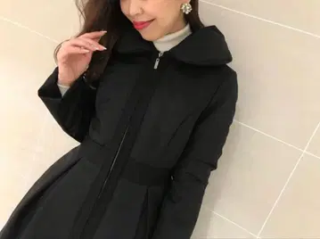 M 프리미어 블랙 M-PremierBLACK 다운 코트 36