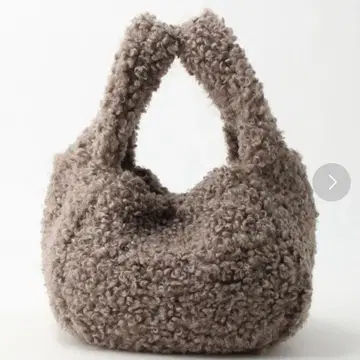 그린 레이블 릴랙싱 퍼 숄더백