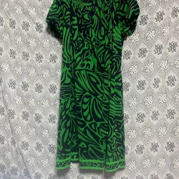 레오나르 반팔 원피스