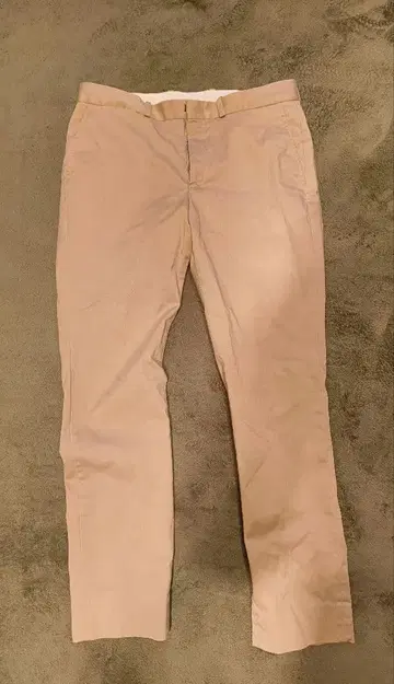 베이지 슬림핏 치노 팬츠