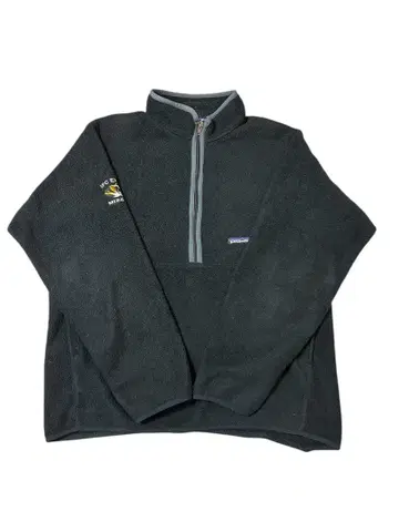 Patagonia 블랙 플리스 신틸라