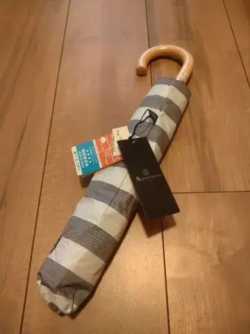 새상품 Aquascutum 접이식 우산 스트라이프