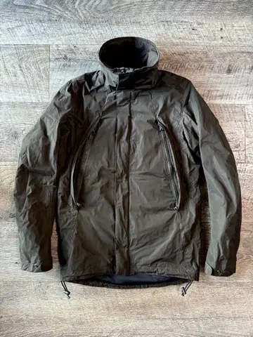 RIPVANWINKLE mountain stand blouson