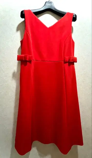 FOXY NEW YORK 빨간색 슬리브리스 원피스
