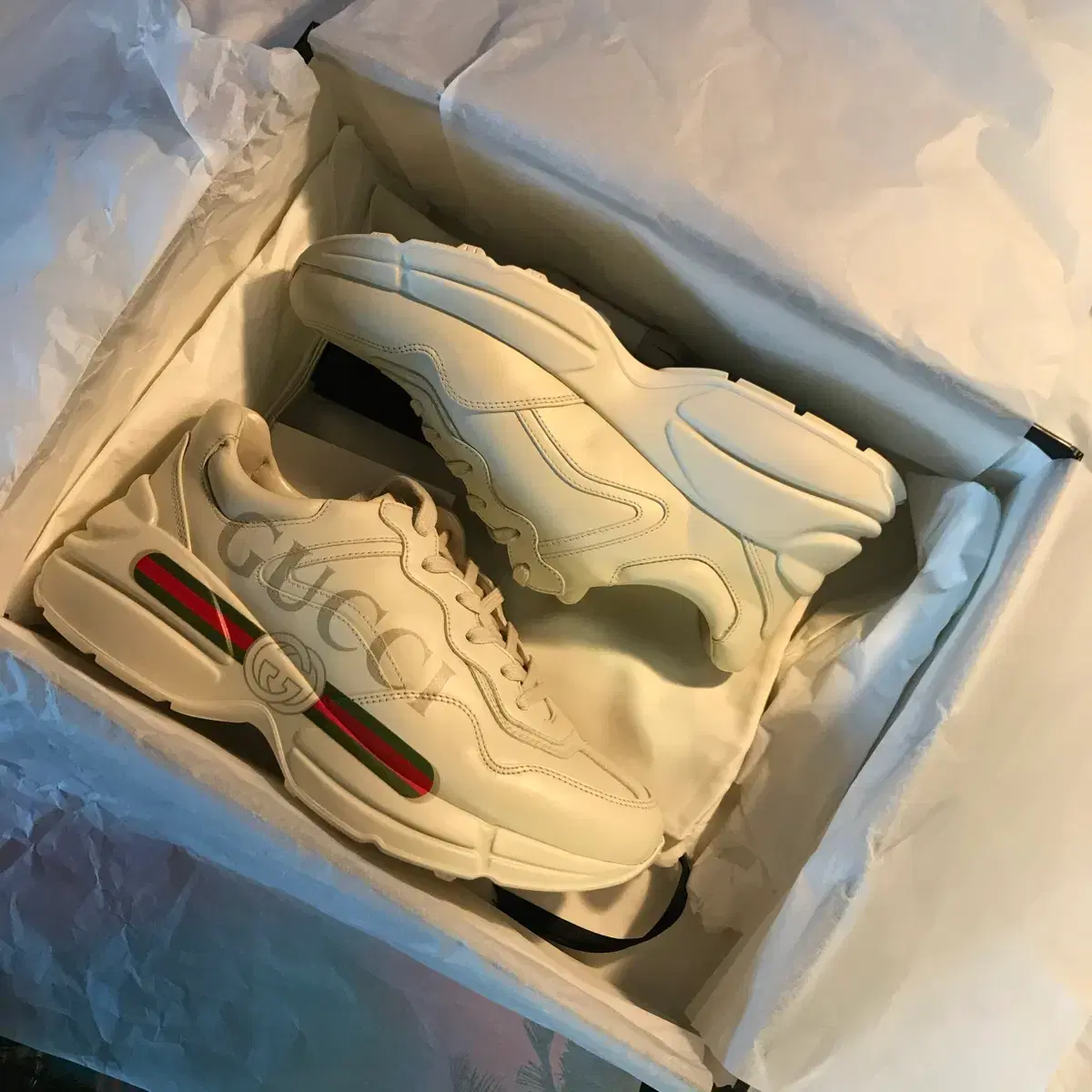 [GUCCI] Rhyton Logo Leather Sneakers (UK 6.5)