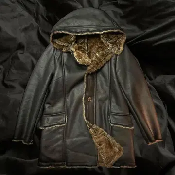 페이크 무스탕 코트 퍼 후드 블랙 계열 Y2K