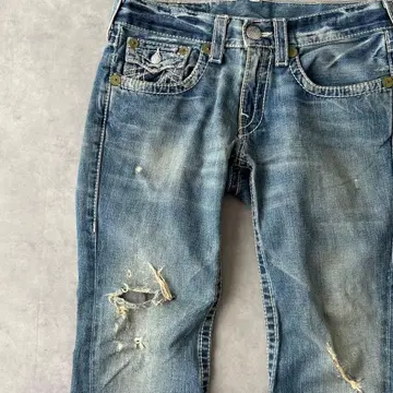 15211 USA제 TRUE RELIGION 플레어 데님 데미지