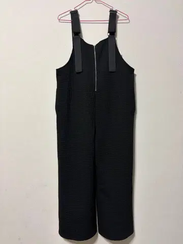 클래시컬 엘프. 블랙 살로펫 오버롤