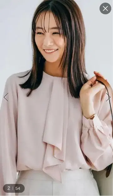 [ 미개봉 새상품 ] 관리 편한 보타이풍 블라우스