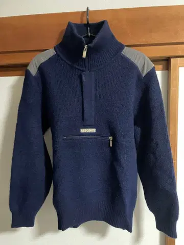 DESCENTE 네이비 스웨터 울