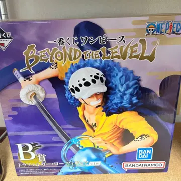 트라팔가 로 피규어 BEYOND THE LEVEL