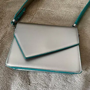 PAGEBOY 바이컬러 스퀘어 숄더 실버