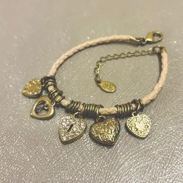 로라 애슐리 팔찌