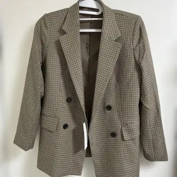 체크 무늬 테일러드 자켓 신상