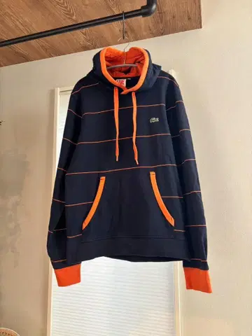 LACOSTE 라코스테 후드티 네이비 & 오렌지 보더