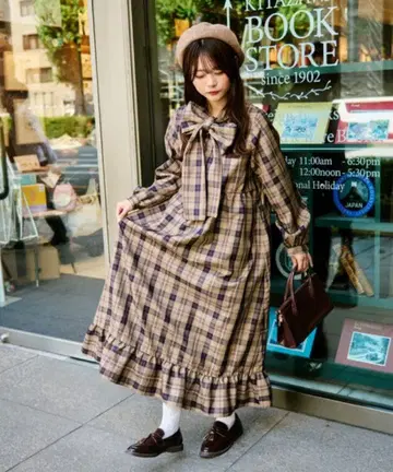 [ 틸과 레트로 ] 보타이 체크 티어드 원피스 브라운 L 사이즈