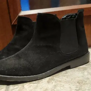 블랙 스웨이드 숏부츠