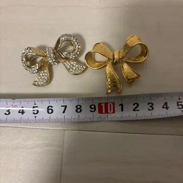 리본 브로치 골드 빈티지