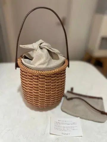 FOXEY 햄튼 바스켓 가죽 바스켓백 복조리 포함