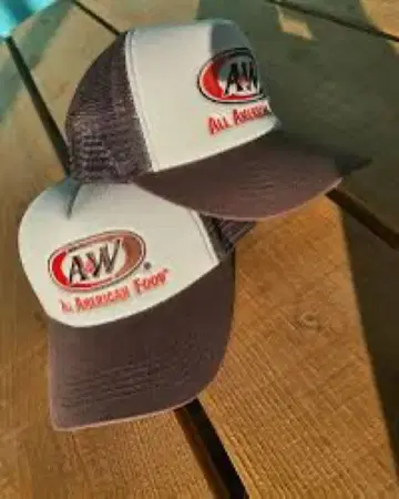 A&W 트래커 캡 화이트/브라운