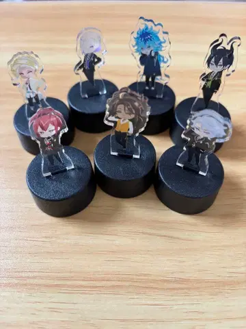 트위스테 아크릴 스탠드 병뚜껑