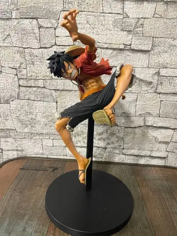 원피스 루피 피규어