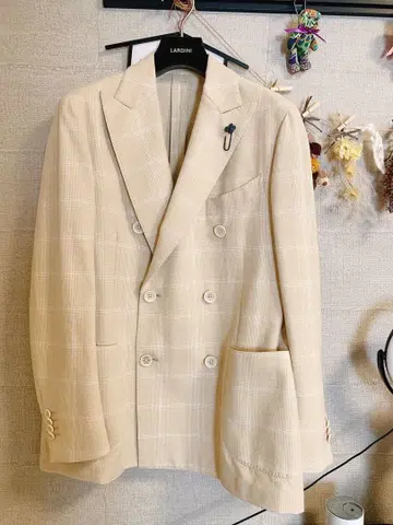 LARDINI 더블 테일러드 자켓 베이지 새상품급