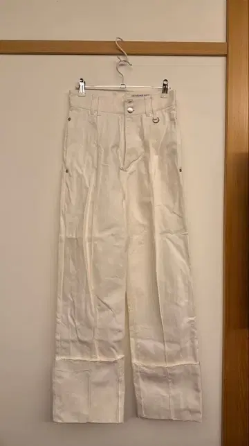 RITSUKO KARITA 화이트 캐주얼 팬츠